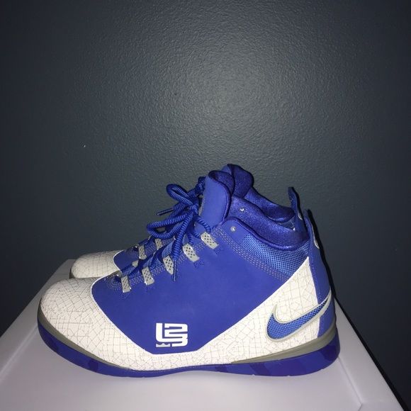 nike zoom lebron soldier 2
